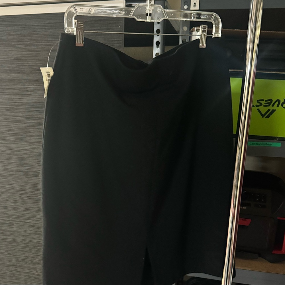 Old navy black pencil skirt